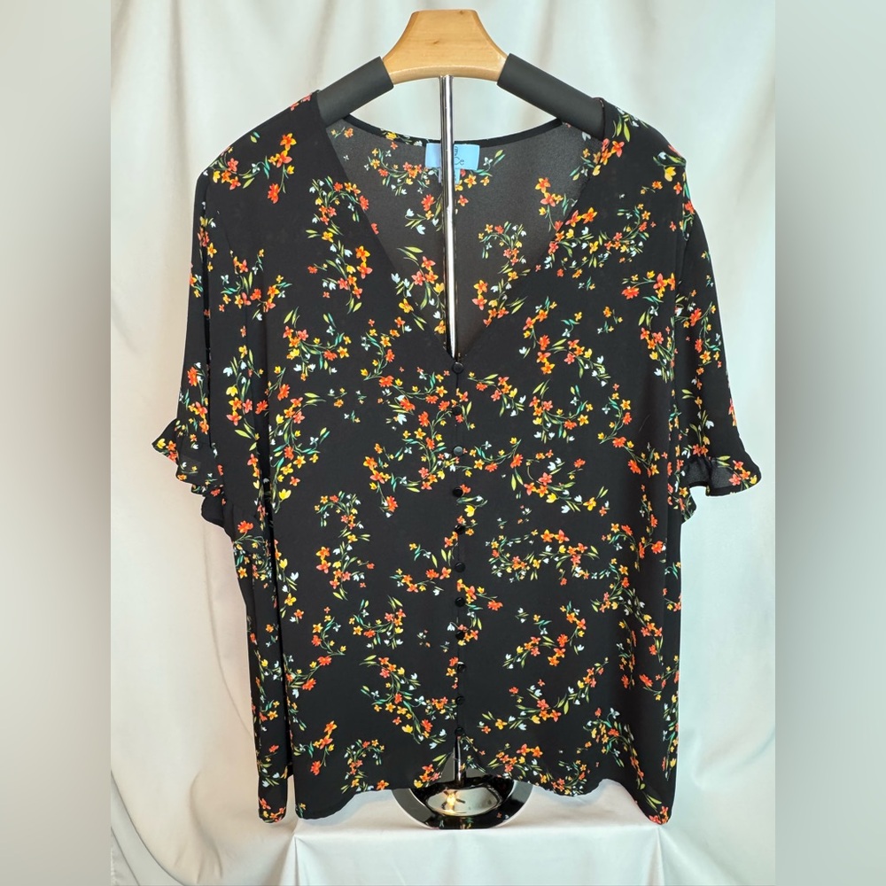 CeCe Ruffle Sleeve Button Front Top - Black Floral - 3X